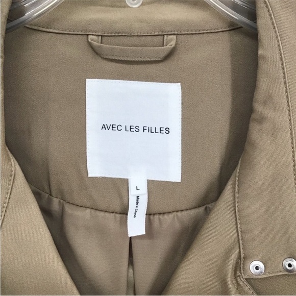 GUC. Avec Les Filles Double Breasted Trench Jacket. Classi. Chic. Puffed Sleeve - Picture 7 of 11